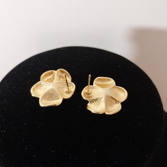 Sterling Silver Flower Earrings - Picture 10 of 15